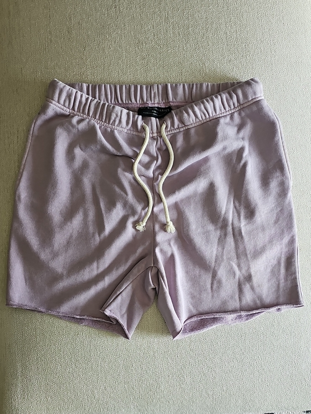 No Boundaries Men’s Drawstring Athletic Shorts in Light Lavender